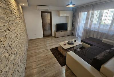 Apartament cu 3 camere semidecomandat în Exterior Vest - 1
