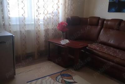 Apartament cu 3 camere semidecomandat în Buhuși - 2