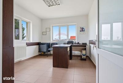 Spațiu comercial, de 6,076 mp, în Central - 20