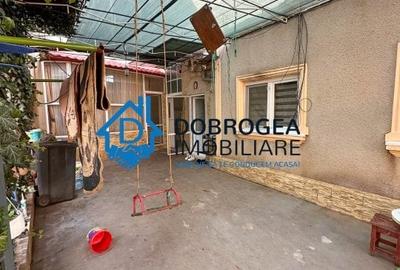 Casă individuală cu 4 camere în Central