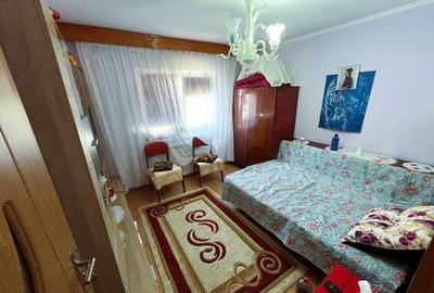 Apartament 3 camere --etajul 2 - E3 - 75mp - 11