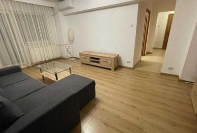 Apartament cu 3 camere semidecomandat în Văcăresti - 1