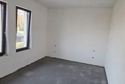 Casă cu 4 camere cu Teren 431 Mp în Central - 4