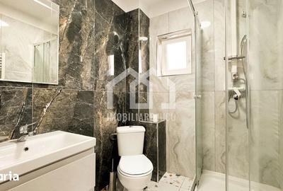 Casă cu 3 camere cu Teren 160 Mp în Jucu - 2