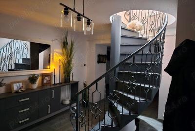 Casă cu 5 camere cu Teren 250 Mp în Central - 9