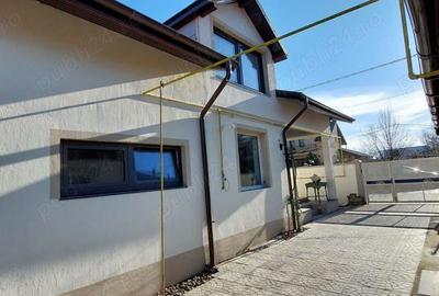 Casă cu 2 camere cu Teren 650 Mp în Bujac - 5