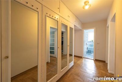 Apartament cu 4 camere decomandat în Central - 2