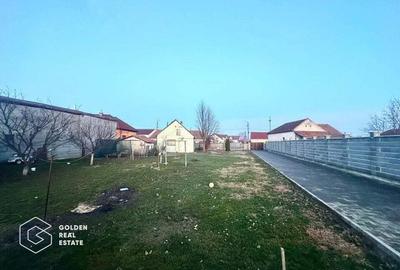 Teren 530 mp cu utilitati, constructie 3 camere cu centrala proprie,zona Poltura - 2