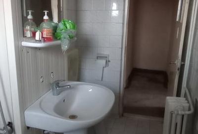 Apartament cu 3 camere decomandat în Central - 2