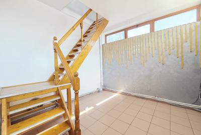 Spațiu comercial, de 55 mp, în Central - 6