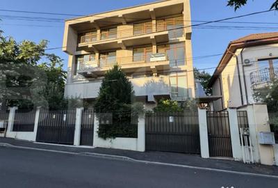 Apartament cu 4 camere decomandat în Brazda lui Novac