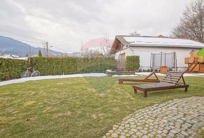 Casă cu 9 camere cu Teren 888 Mp în Sohodol - 51