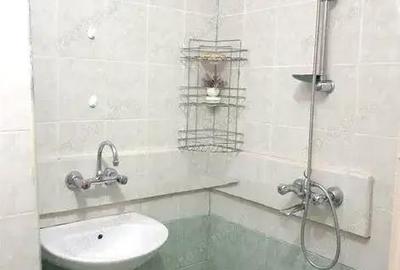 Garsonieră decomandată în Cetății