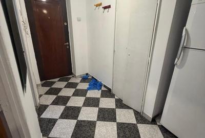 Garsonieră decomandată, mobilată în P-ța Muncii - 4