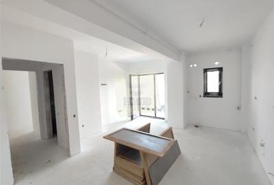 Apartament cu 3 camere etaj 2 balcon si parcare pe Doamna Stanca