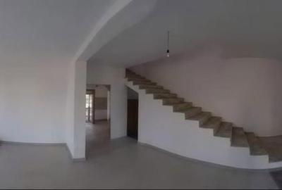 Casă cu 3 camere în Valea Lupului - 1
