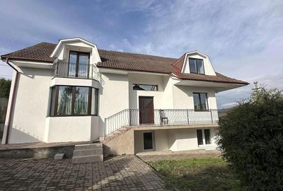 Casă cu Teren 1100 Mp în Voiniceni - 1