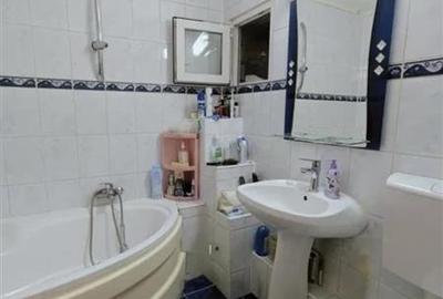 Vanzare Apartament 3 Camere Decomandat Aparatorii Patriei-Al.Tomesti - 7