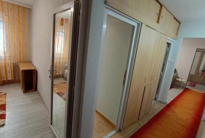 Apartament cu 3 camere semidecomandat în Dacia - 11