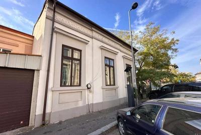 Apartament cu 5 camere semidecomandat în Cișmigiu - 1