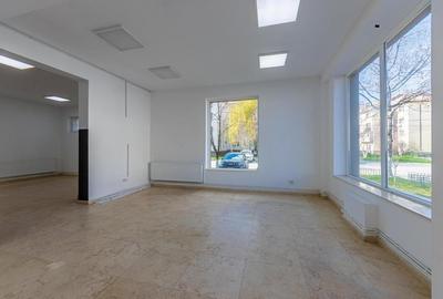 Cornetu, vizavi de Primarie 124mp - 3