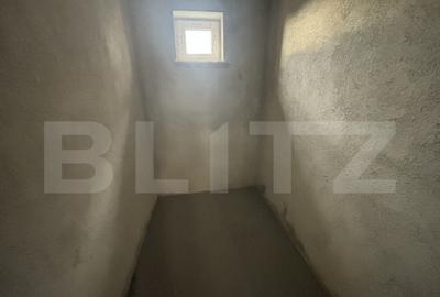 Casa de vanzare, 120 mp utili, teren 780 mp, zona Botizulu - 4