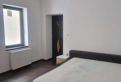 De inchiriat garsoniera la casa zona Colinei dispo imediat - 2