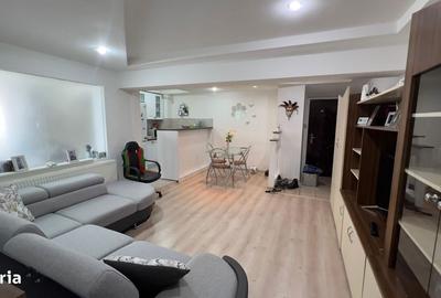 Apartament cu 4 camere decomandat în Petros - 9