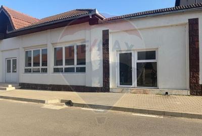 Spațiu comercial, de 330 mp, în Central - 2