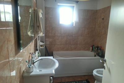 Apartament cu 3 camere decomandat în Central - 2
