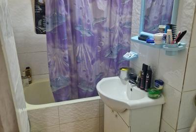 Apartament cu 2 camere decomandat în Teiul Doamnei - 3