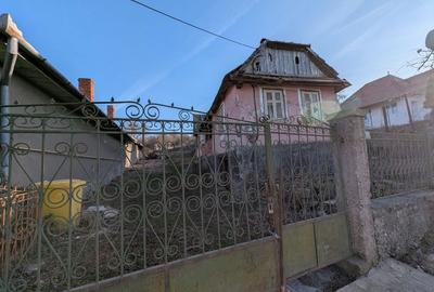 Casă cu 2 camere în Săndulești - 1