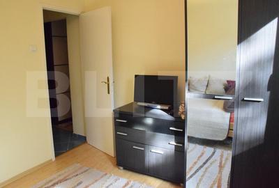 Apartament cu 3 camere, semidecomandat, la etaj intermediar, zona Astra - 13