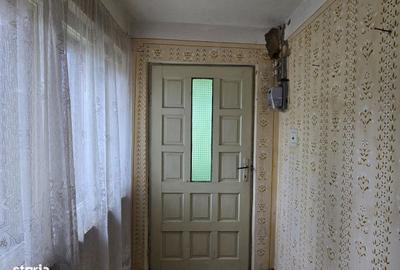 Casă cu 7 camere cu Teren 4500 Mp în Hotarele - 1