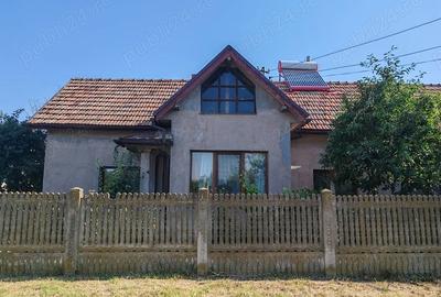 Casă cu 4 camere cu Teren 10000 Mp în Bârca - 5