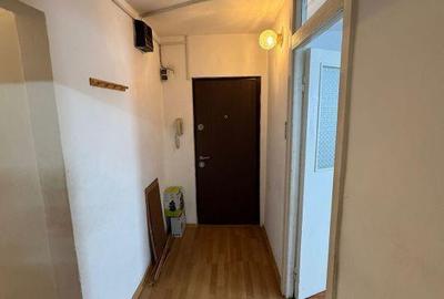 Apartament cu 4 camere decomandat în Micro 16 - 1