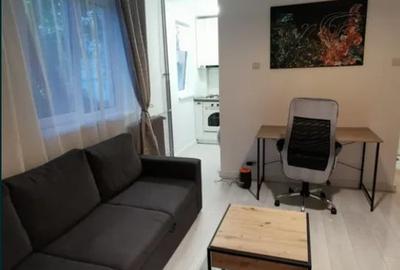 Apartament cu 3 camere semidecomandat, mobilat în Gheorgheni