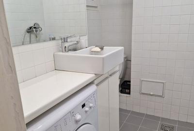 Garsonieră semidecomandată în Universitate