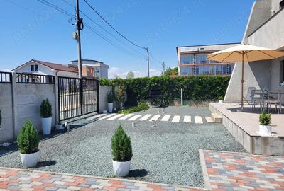 Casă cu 6 camere cu Teren 325 Mp în Costinești - 2