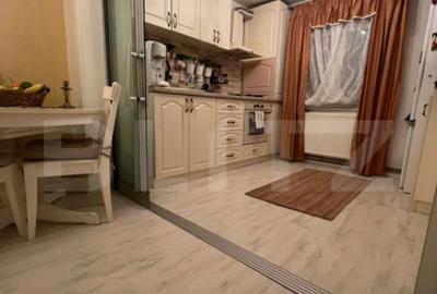 Apartament cu 3 camere decomandat în Rovine - 7