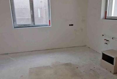 Casă cu 5 camere cu Teren 635 Mp în Giarmata - 2
