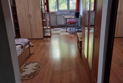 VANZARE GARSONIERA MILITARI- VETERANILOR - 2