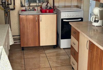 Casă cu 3 camere cu Teren 2110 Mp în Sud - 4