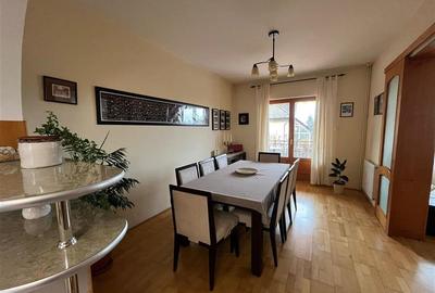 Apartament cu 5 camere decomandat în Platou - 4