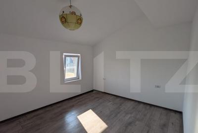 Casă cu 7 camere cu Teren 1790 Mp în Bungetu - 1