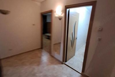 Garsonieră decomandată în Tineretului