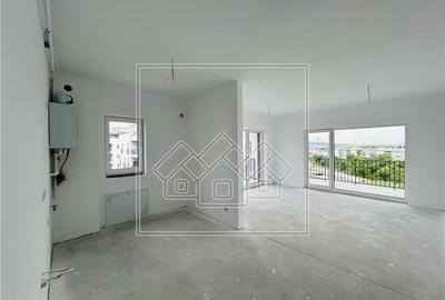 Apartament cu 3 camere nedecomandat în Turnișor - 1