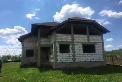 Casă în Fântânele - 2