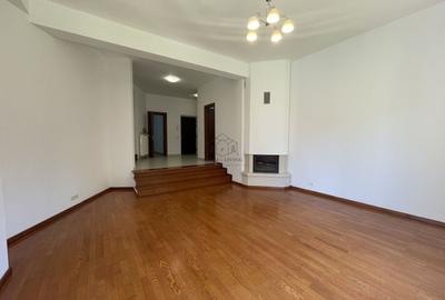 Casă individuală cu 6 camere cu Canalizare în Nord - 1