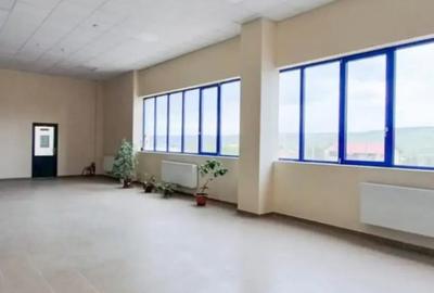 Spațiu comercial, de 1,500 mp, în Spital - 8